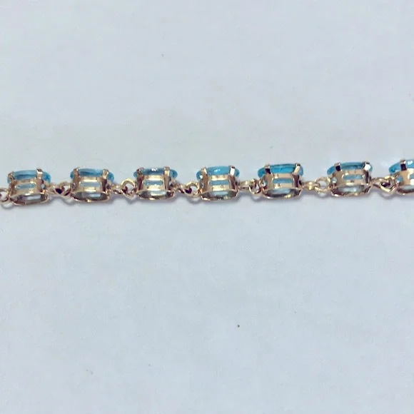 Natural Swiss blue topaz, tennis bracelet - Picture 5 of 7